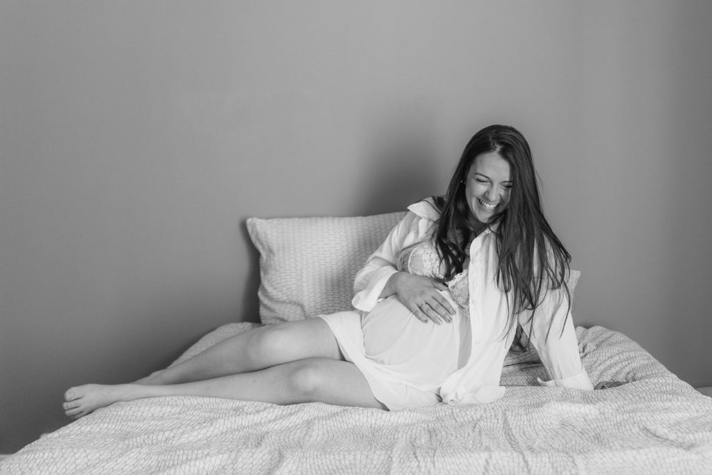 Ventre rond future maman