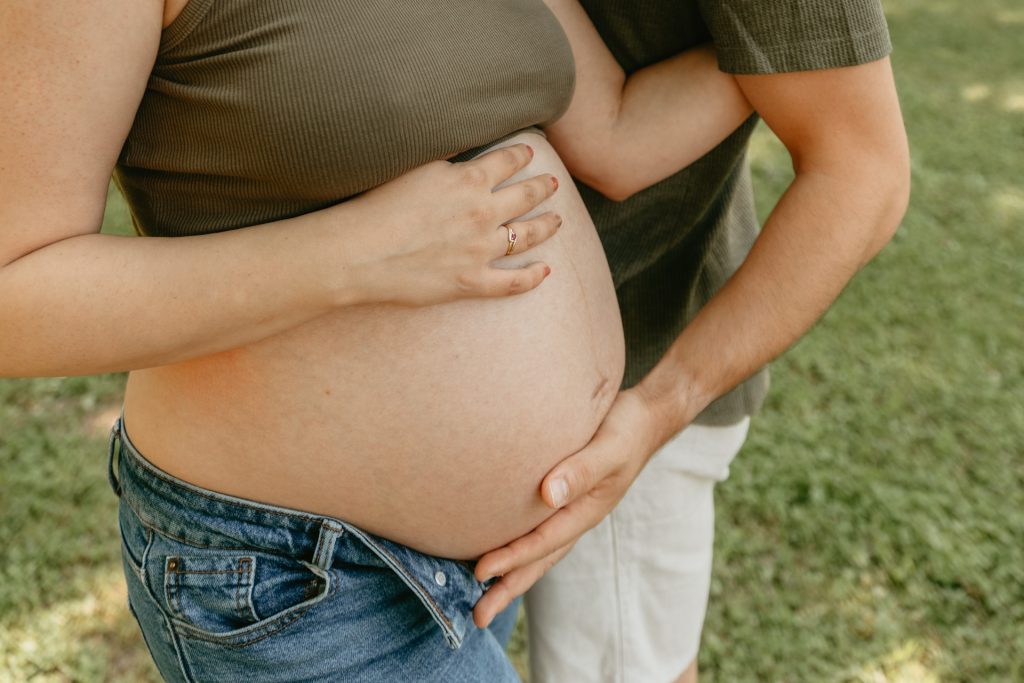 Seance ventre rond femme enceinte