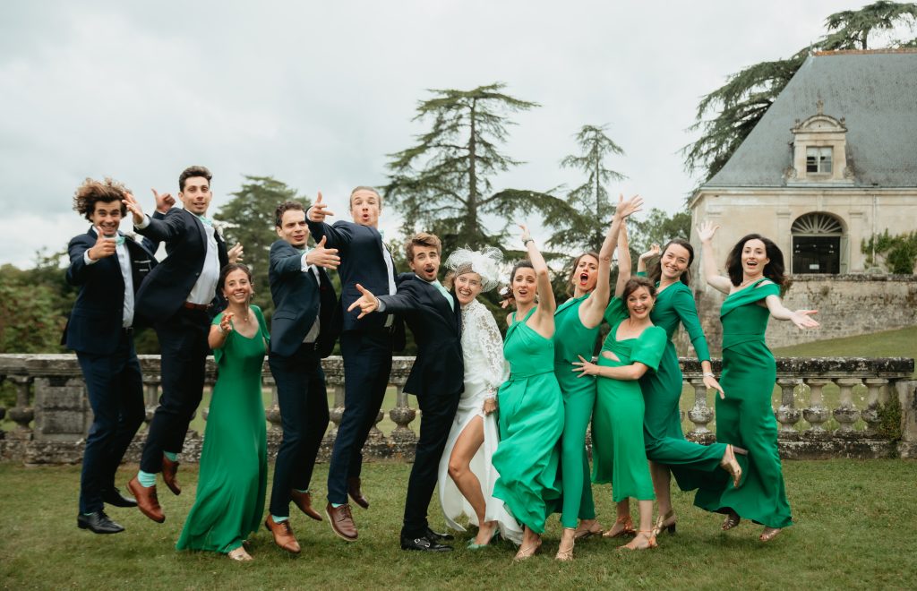 Photo de groupe des garçons d’honneurs et demoiselles d’honneur